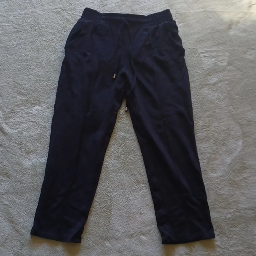 AGB Black Cropped Pants With Elastic Band And Drawstring Womans Size Small - Picture 2 of 7